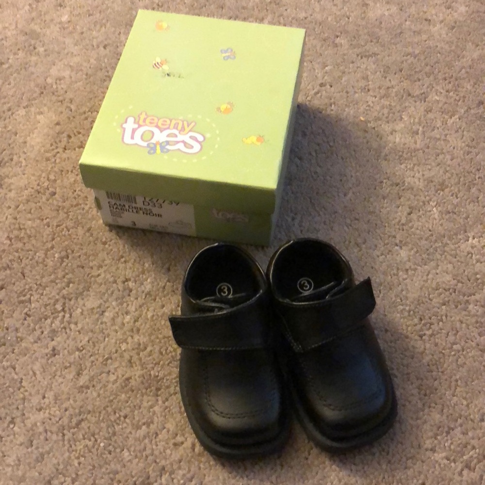 Teeny Toes baby shoes